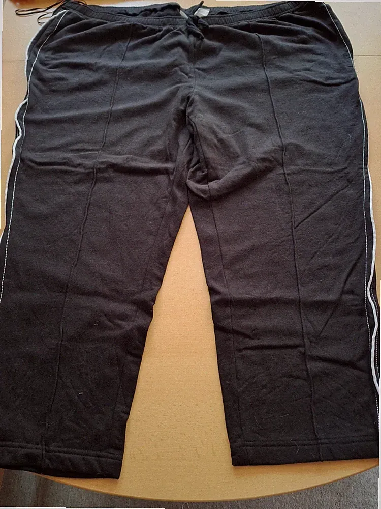 Damen Jogginghose, Kurzgröße 28, Übergröße, Schwarz, Baumwolle