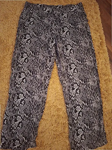 Damen Sommerhose Lang Schlangen Muster Taschen Vorn Gummibund Gr.44