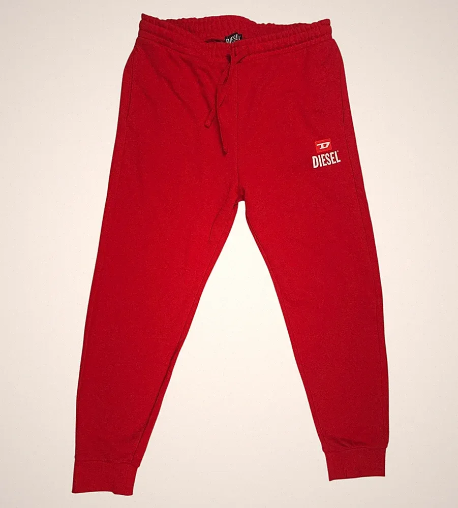 Rot Jogginghose