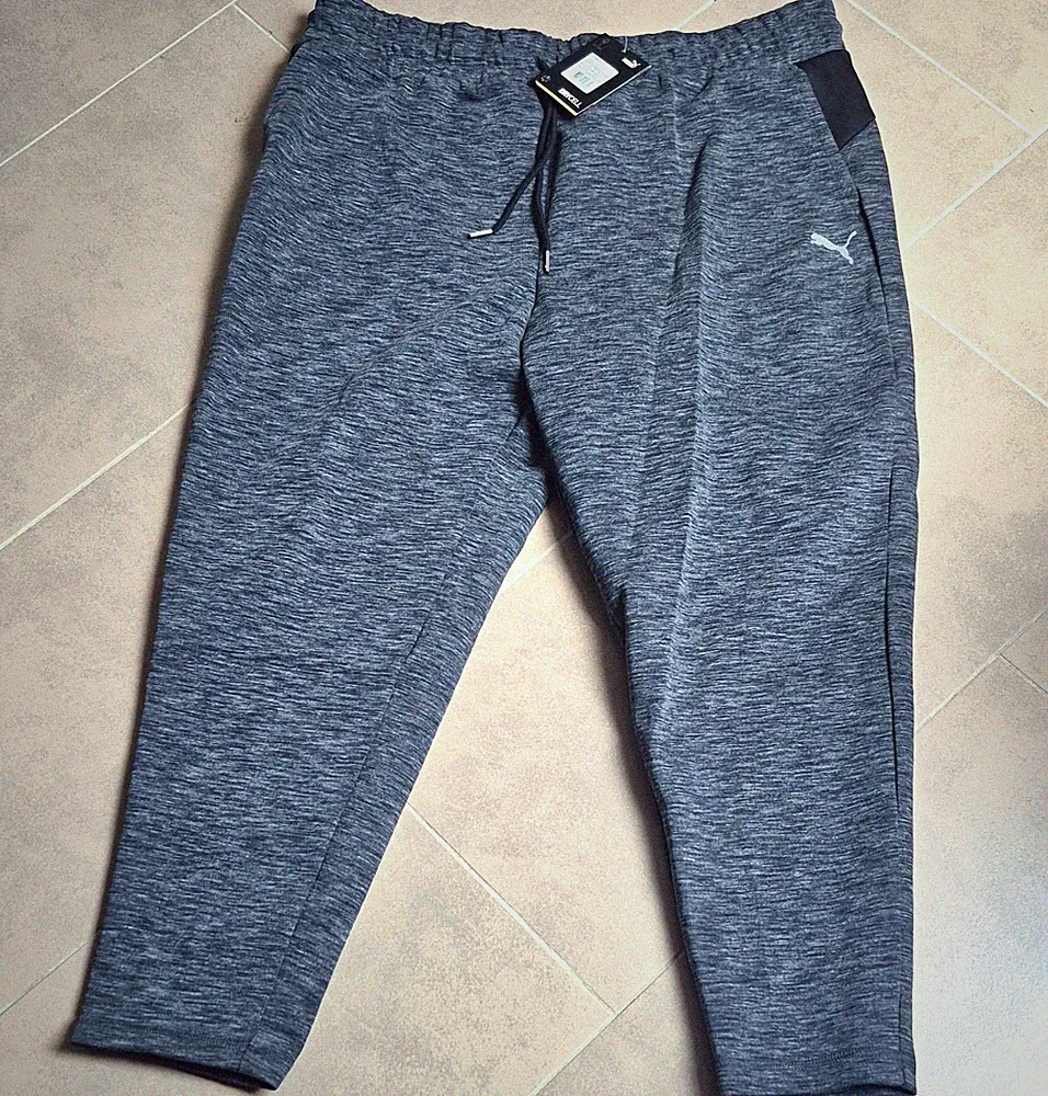 dunkelgraue, melierte Jogginghose von Puma Gr. XL