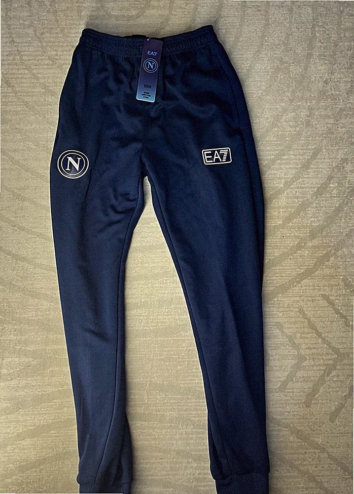 Blau Tapered