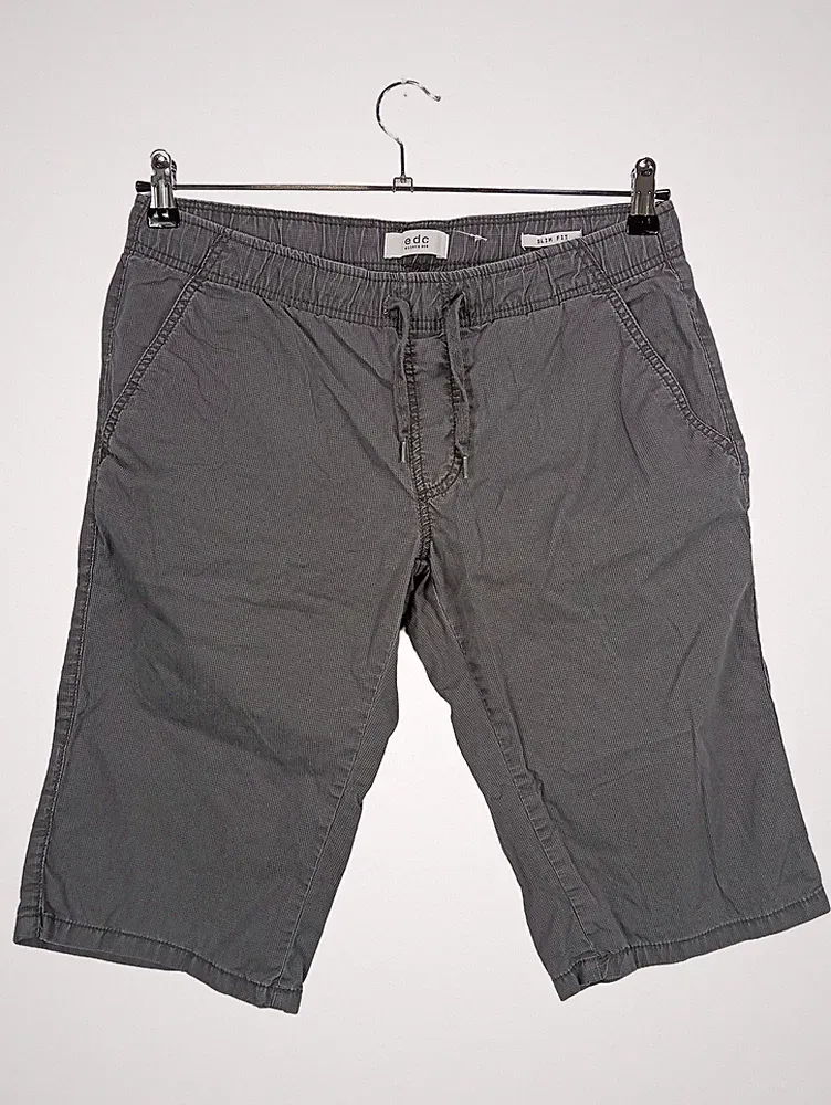42 Slim Fit