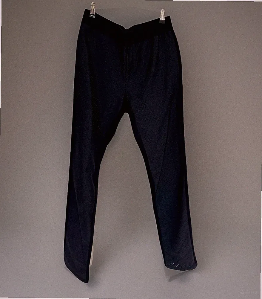 Emporio Armani Herren Pull On Schwarz Stretch Fit Perforiert Stretch Hose IT 48