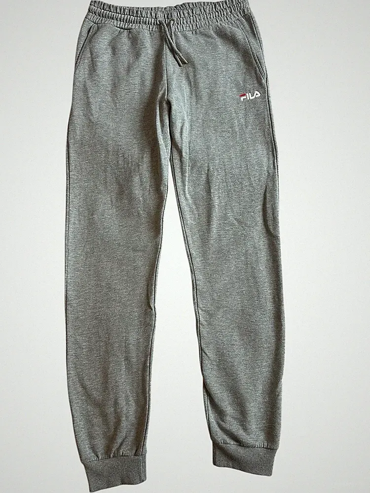 Fila - Jogginghose - Grau - Gesticktes Logo - Gr. M - Top Zustand Wie Neu