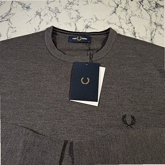 Fred Perry dunkelgrau melierter klassischer Herrenpullover mit Rundhalsausschnitt Größe XL neu mit Etikett K9601 R85