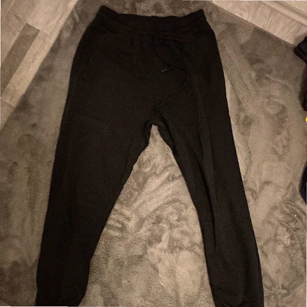 FSBN Herren Jogginghose Schwarz Gr. L mit Kordelzug, elastischer Bund