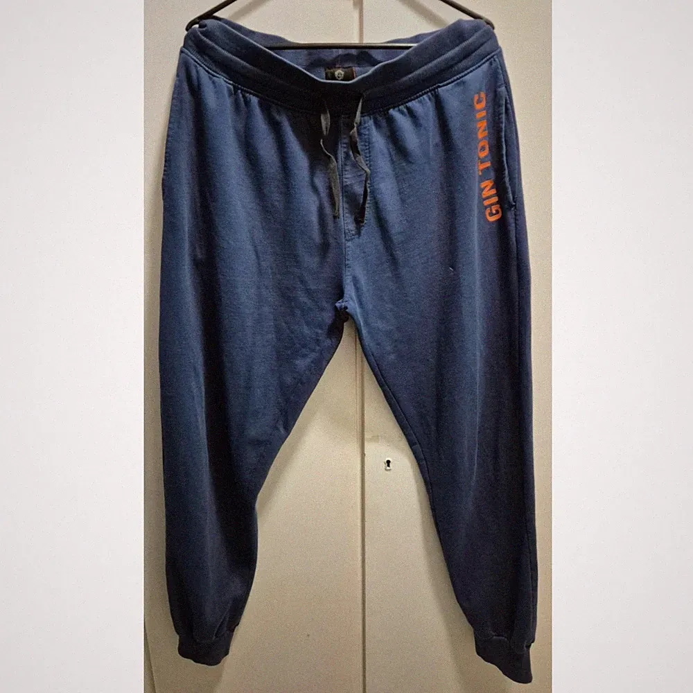 "GIN TONIC Herren Jogginghose in blau🔵/ orange🟠, Gr. L | Gebraucht – Gut!"