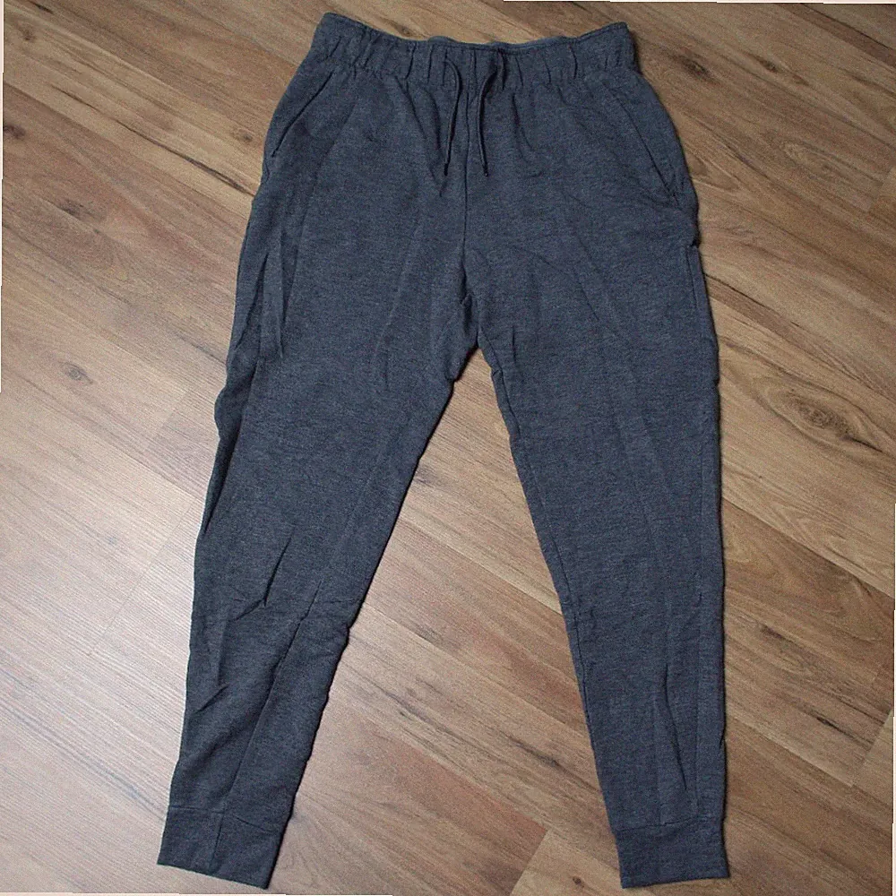 Gymshark Herren Jogginghose M grau Polyester, Kordelzug, Taschen, Tapered 71cm