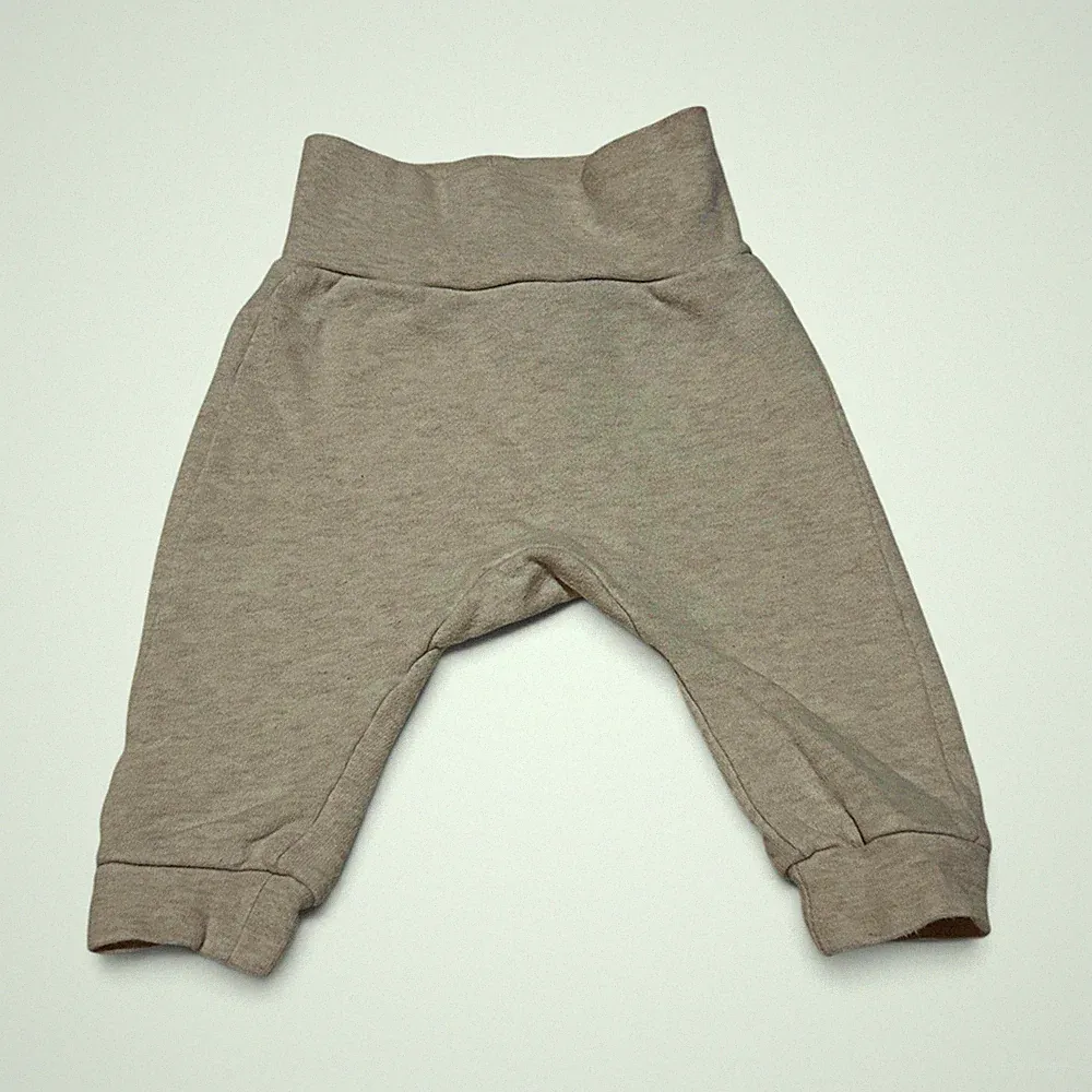 H&M Baby Jogginghose Gr. 62 beige Baumwolle Jersey elast. Bund