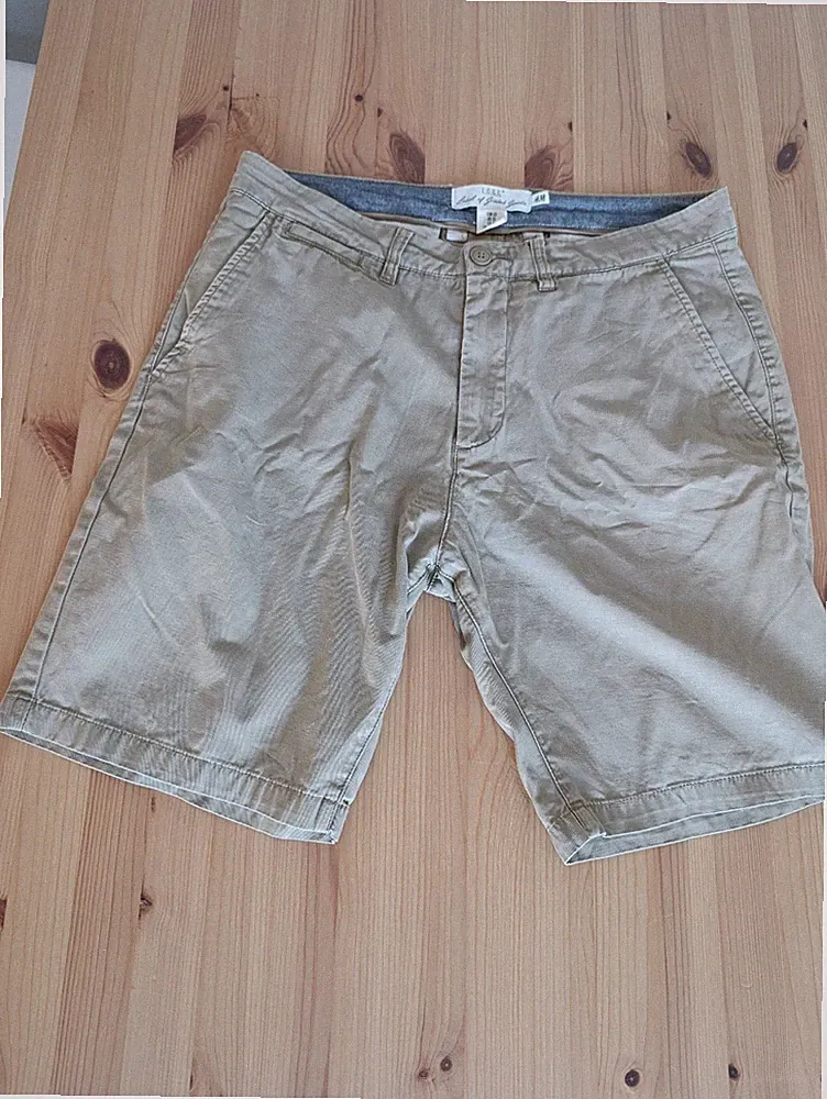 H&M Chinohose Chino Shorts Herren kurz beige Gr. 33