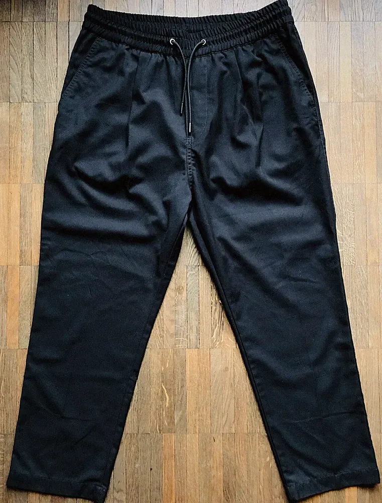 H&M DIVIDED Slim Fit Herren Joggers, Gr. 32 Jogging Hose Pants