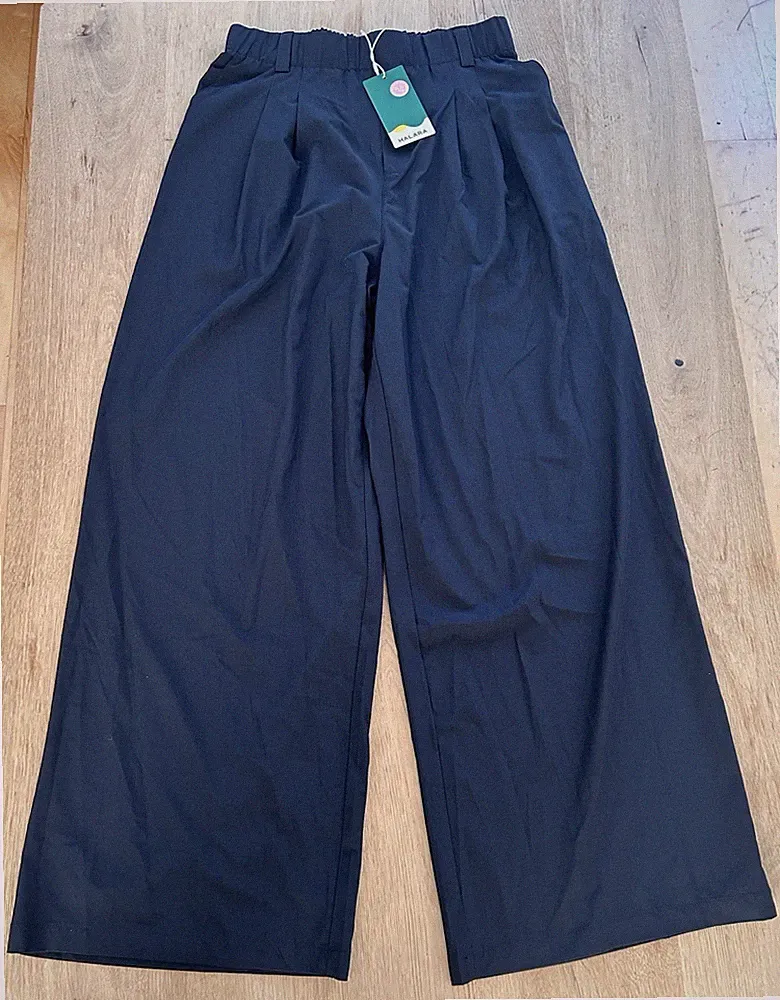 Halara Damen Jogginghose Schwarz Gr. M Polyester/Elasthan Schrittl. 68 cm