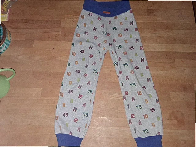 Handmade Nordsee lange Sweathose Jogger warm gefüttert 122/128 grau blau Zahlen