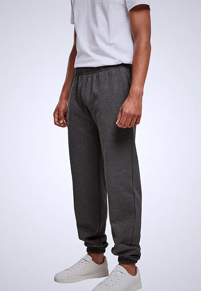 Herren Basic Sweatpants – Jogginghose mit elastischem Bund und Taschen für Al...