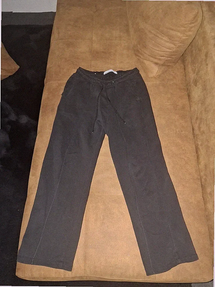 Herren Bershka Jogginghose Schwarz Gr. M