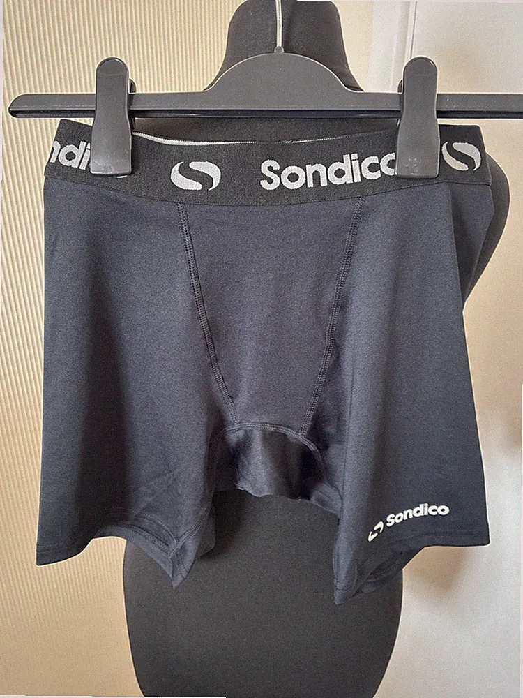 Herren Sondico UK klein schwarz Basisschicht Fitnessstudio Training Sport Kompressionsshorts