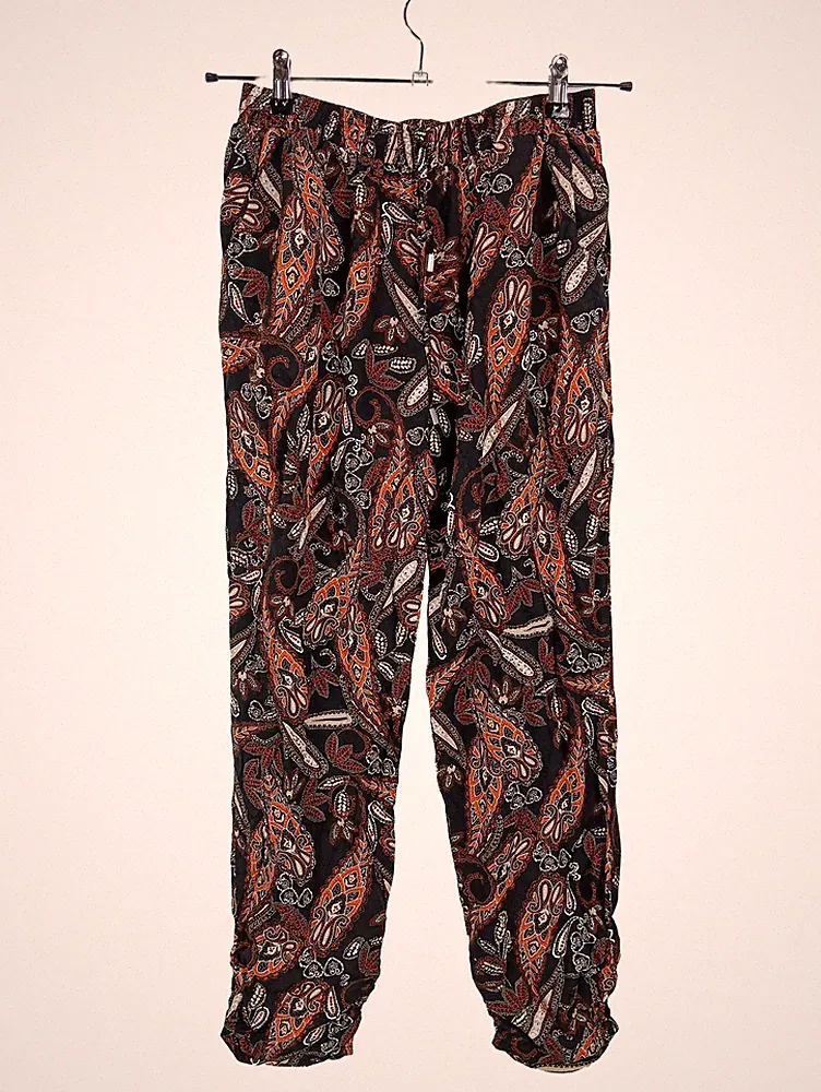 Hollys Damen Jogginghose Paisley-Muster Gr. 40;L Viskose Mehrfarbig