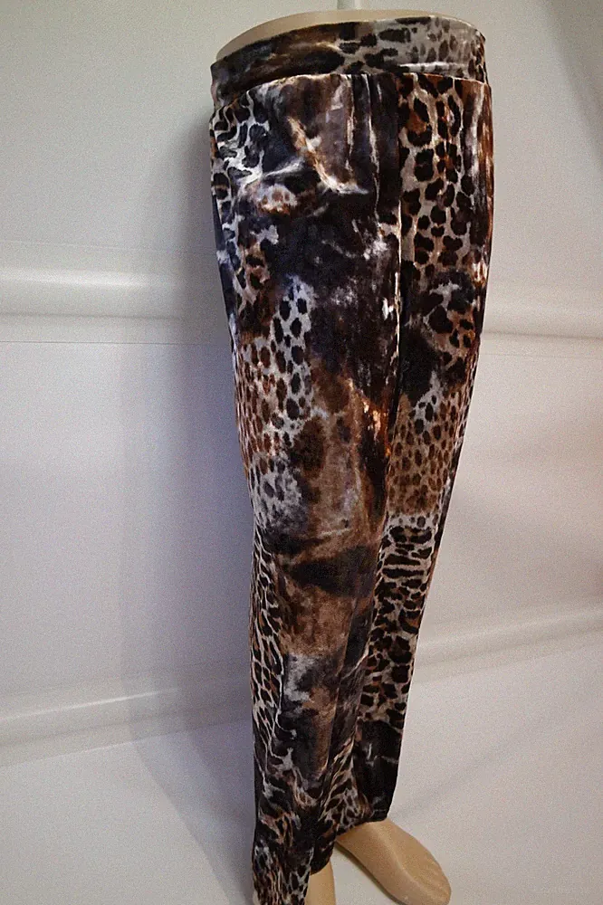Hose Damen Leopardenmuster Size M Jogginghose Sommerhose Animal Design