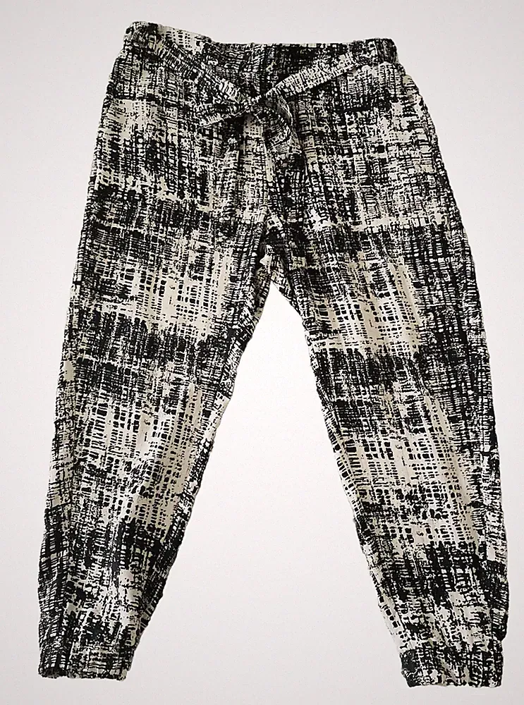Hugo Boss Haremhose Sommerhose Gr.40 Farbe Schwarz/Grau Lyocell/Cupro