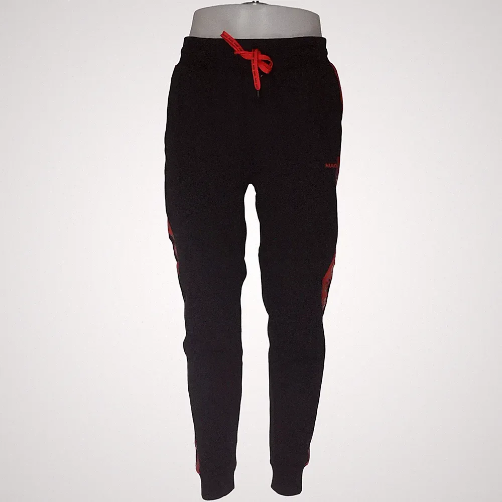 Hugo Boss, Jogginghose, Größe: M, Schwarz/Rot, Baumwolle, Print, Herren #Sov