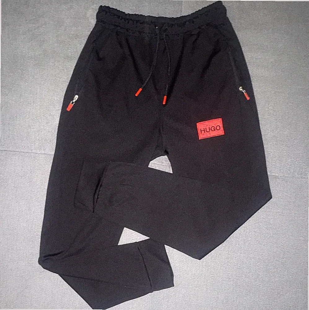 62 Jogginghose