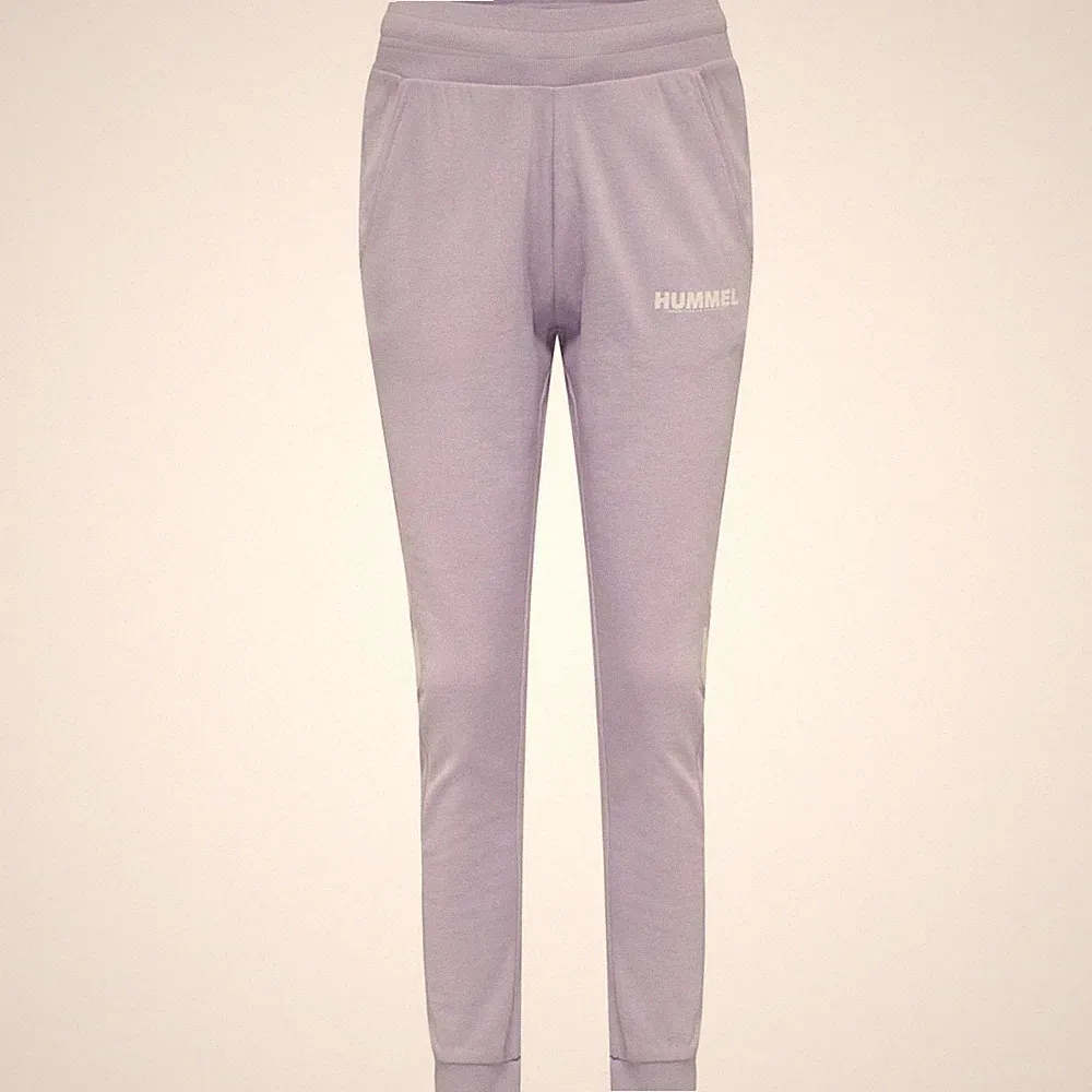 HUMMEL Legacy Woman Tapered Pants Damen-Jogginghose Pastel Lilac
