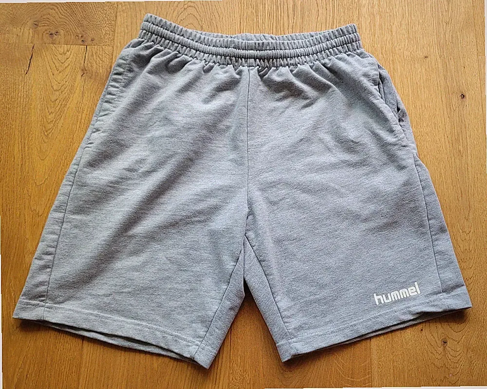 Hummel Sweat-Shorts Grau – Größe S – Sporthose Jogginghose