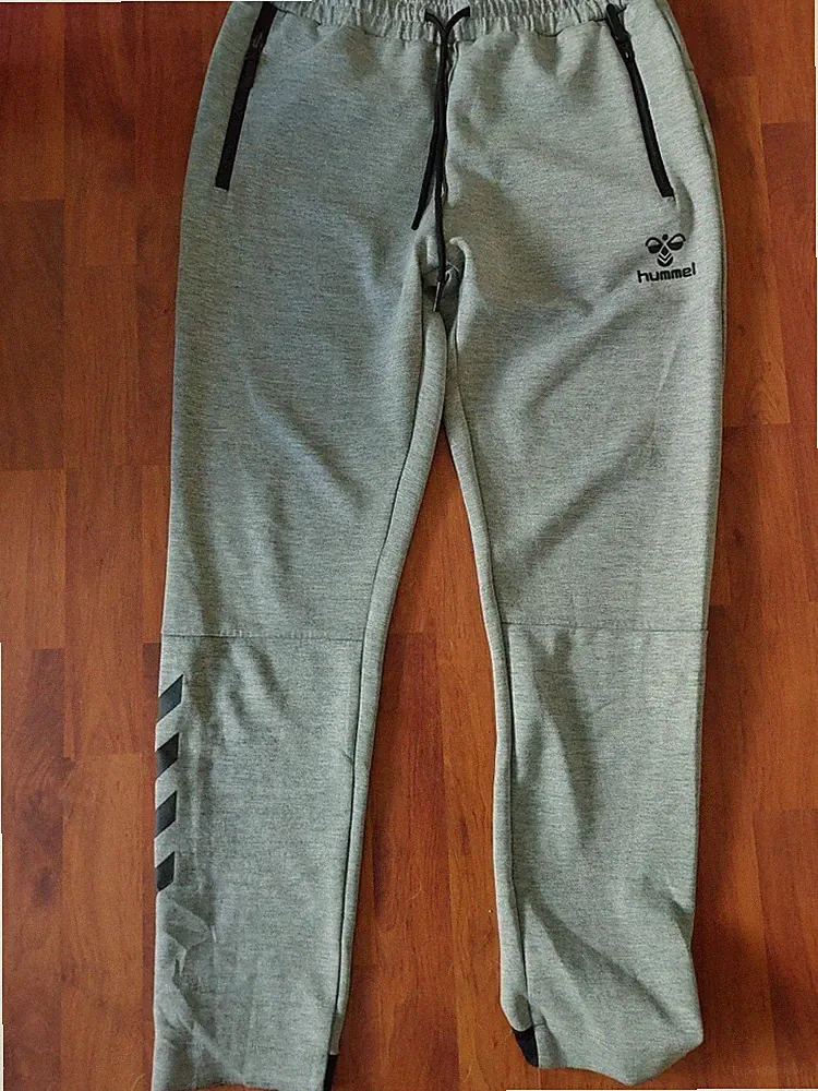 Hummel Sweatpants Jogginghose Gr. S Farbe grau