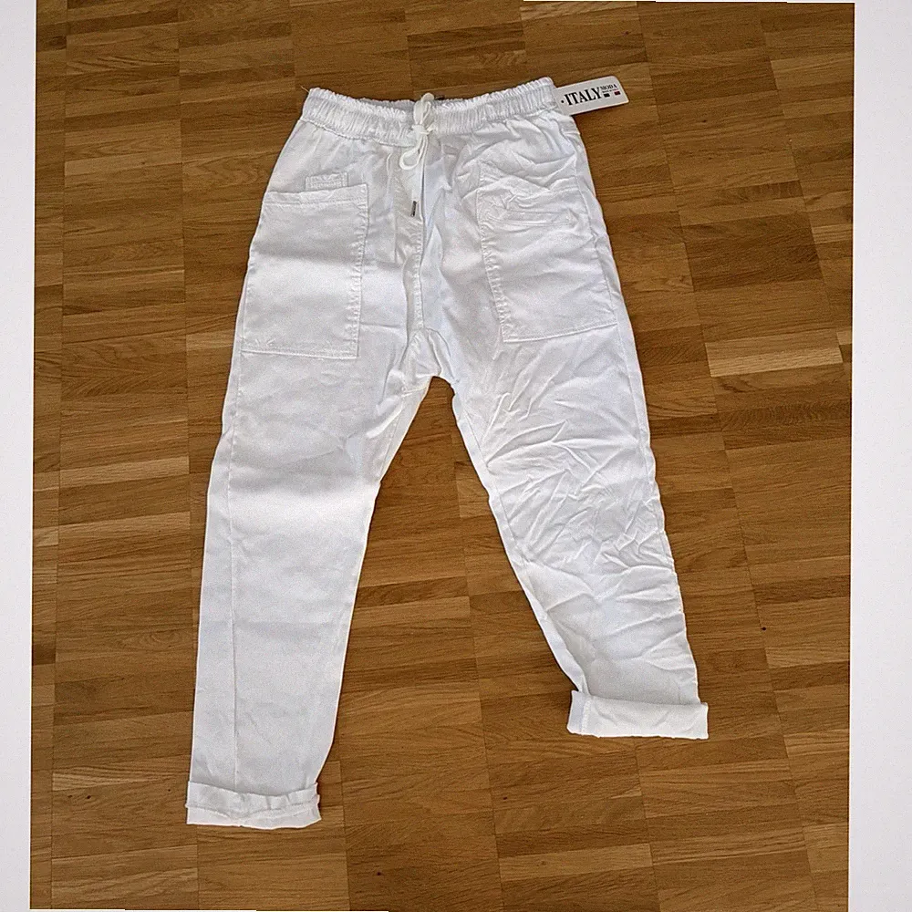 Italy Moda Damen Jogginghose weiß Einheitsgröße elastischer Bund Taschen
