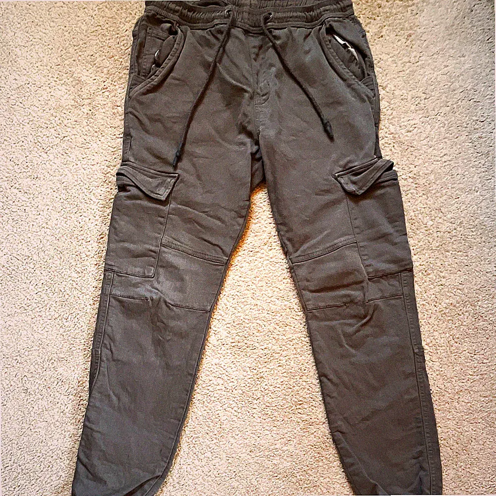 jean pascal Herren Cargo-Jogginghose Grau Gr. S 75 cm Kordelzug Taschen