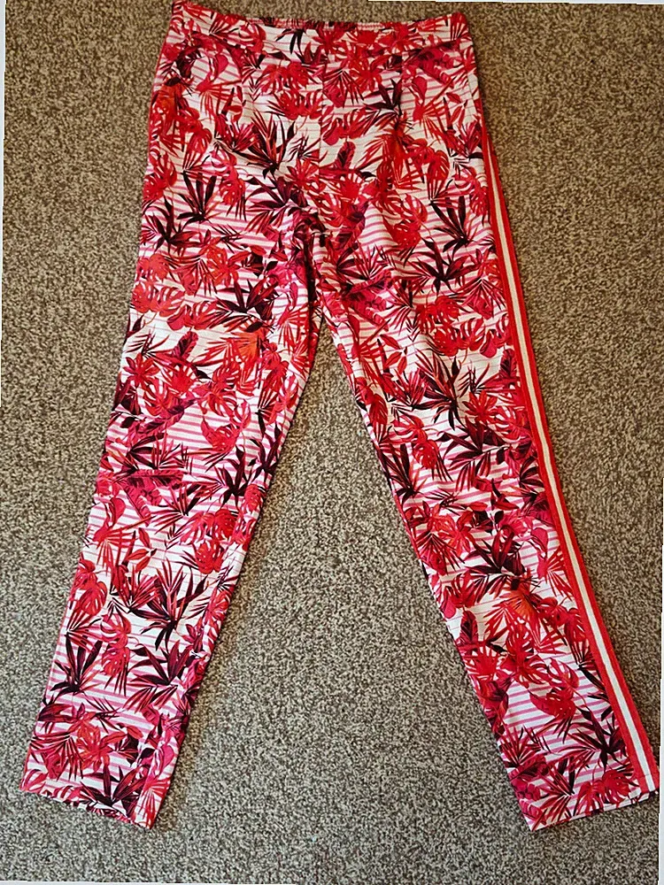 Jogging Hose Leaf Print (Größe 38/Bundweite 38cm)