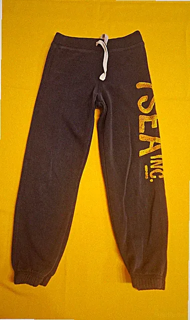 Jogginghose für Jungen In Größe 122.
