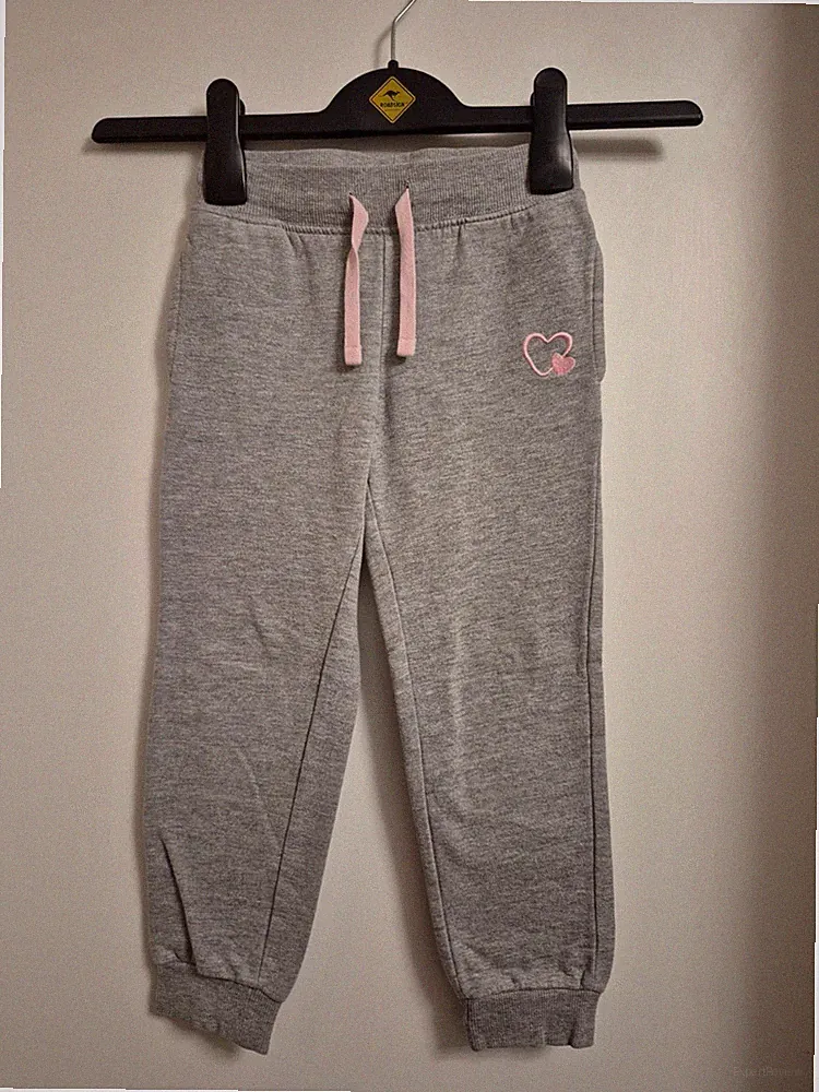 Jogginghose Größe 104 Grau Herzen