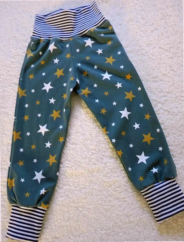 Jogginghose Hose Mitwachshose Sterne Dunkelgrün handmade Gr. 62 - 98