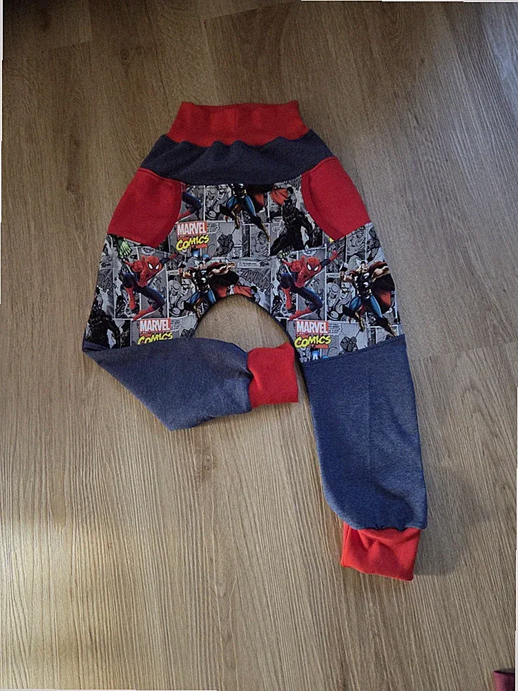 Jogginghose,Spiderman,French Terry,Neu,Gr.122/128,selfmade,Freizeit,Pumphose
