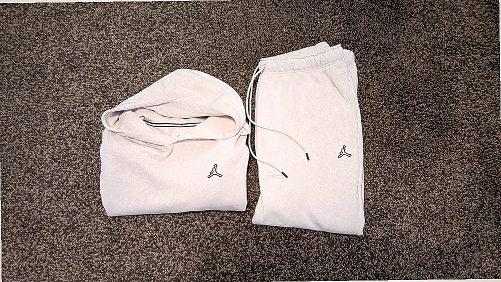 Jordan Herren Hoodie Größe 3XL und Jogginghose Größe 2XL Beige