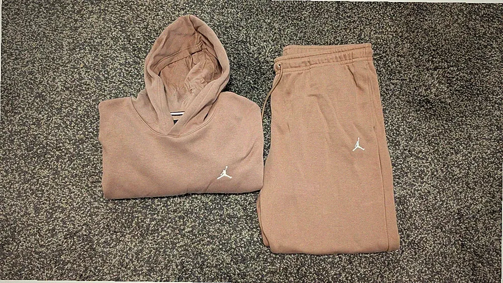 Jordan Herren Hoodie und Jogginghose Braun XXL