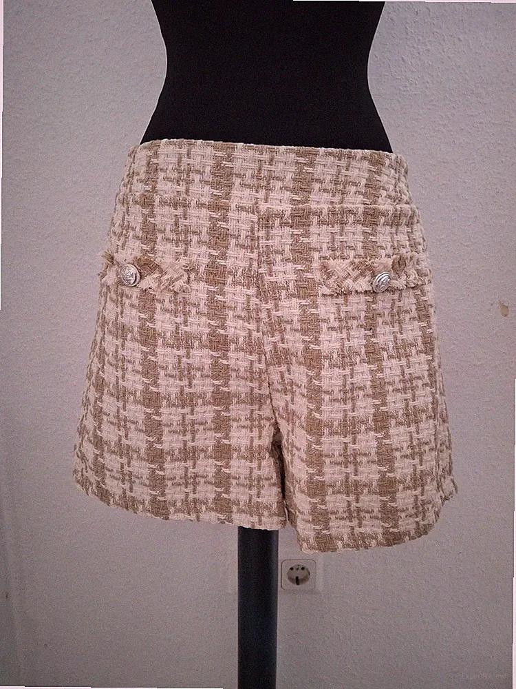 Kurze Damenhose Boucle Bermuda Joggingpants Hose taupe beige 36,38,40,kl42 H1