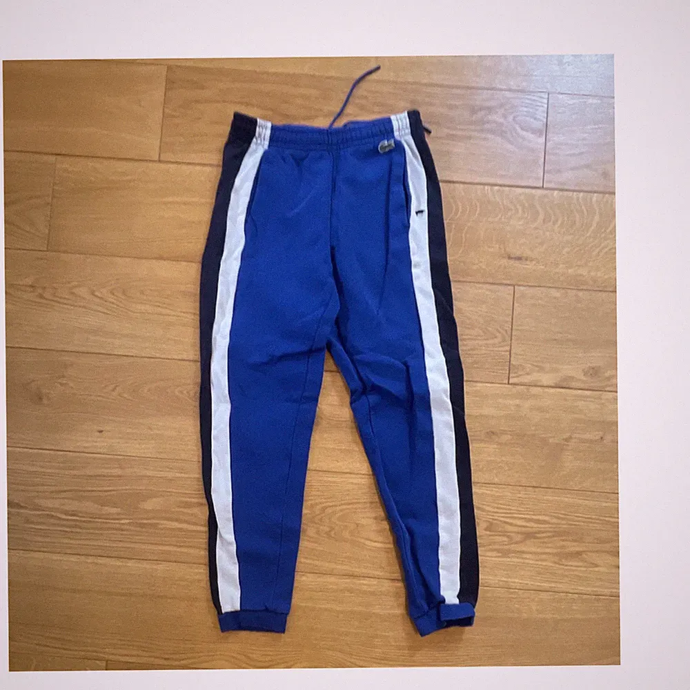 Lacoste Herren Jogginghose Tapered Fit Blau Weiß Schwarz XS