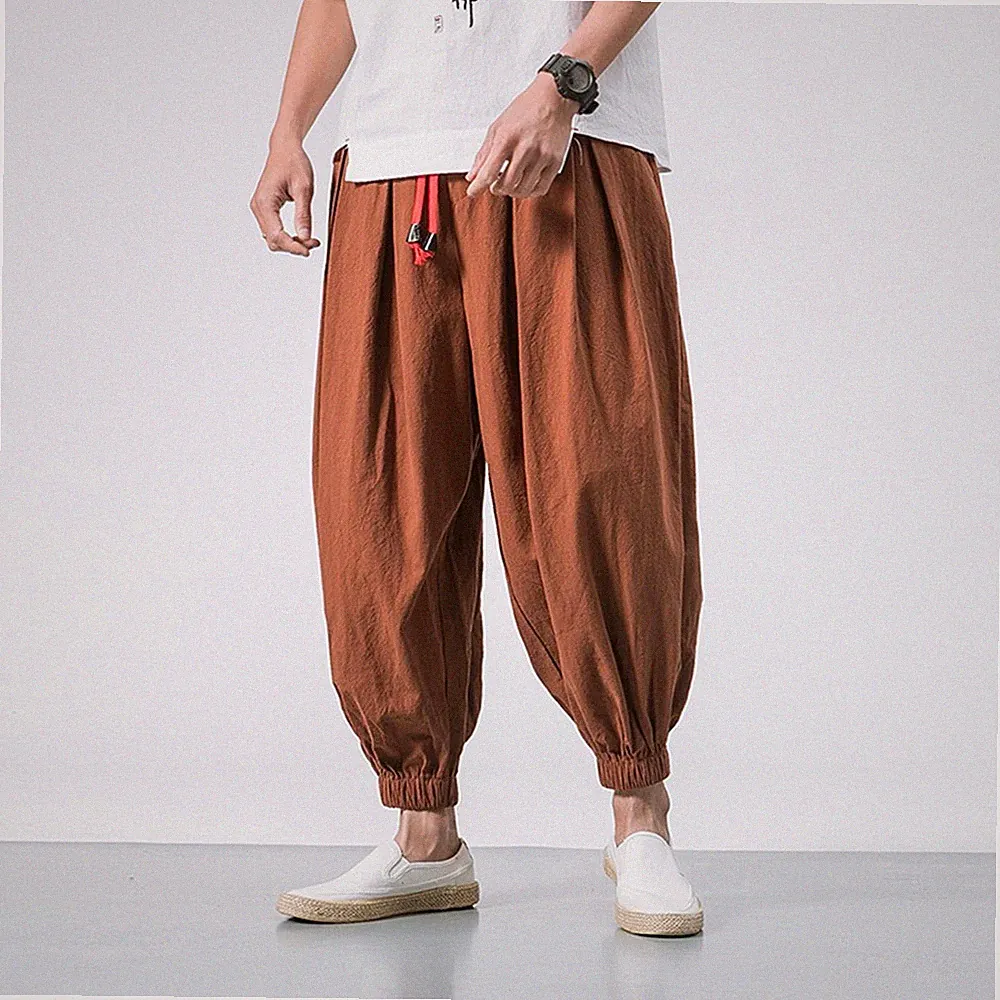 Leichte Unisex Jogginghose für Herren mit schweißabsorbierenden Eigenschaften