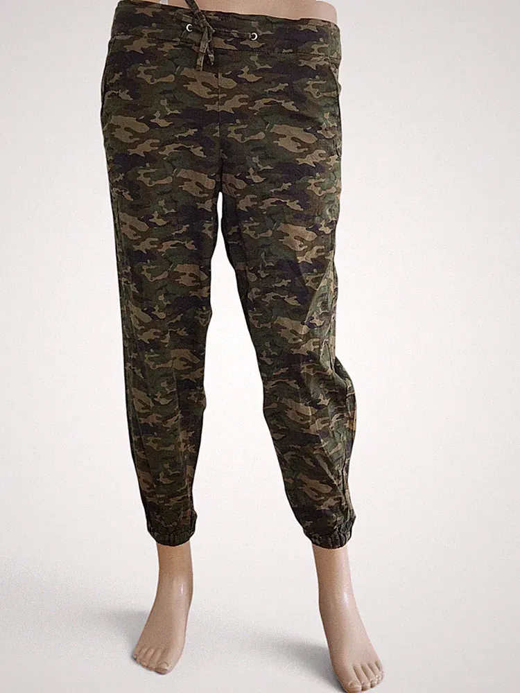 Levi's Jogger Jogginghose Trainingshose Damen S camouflage / tarn