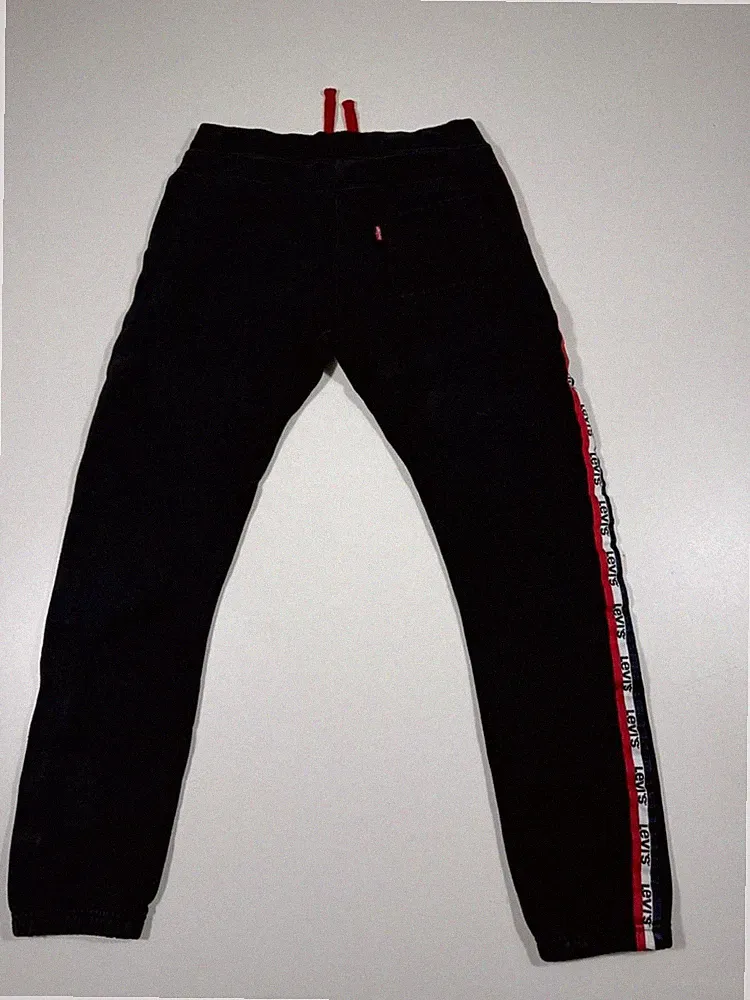 Levi'S Jungen schwarze Jogginghose Strick spitz zulaufendes Bein...