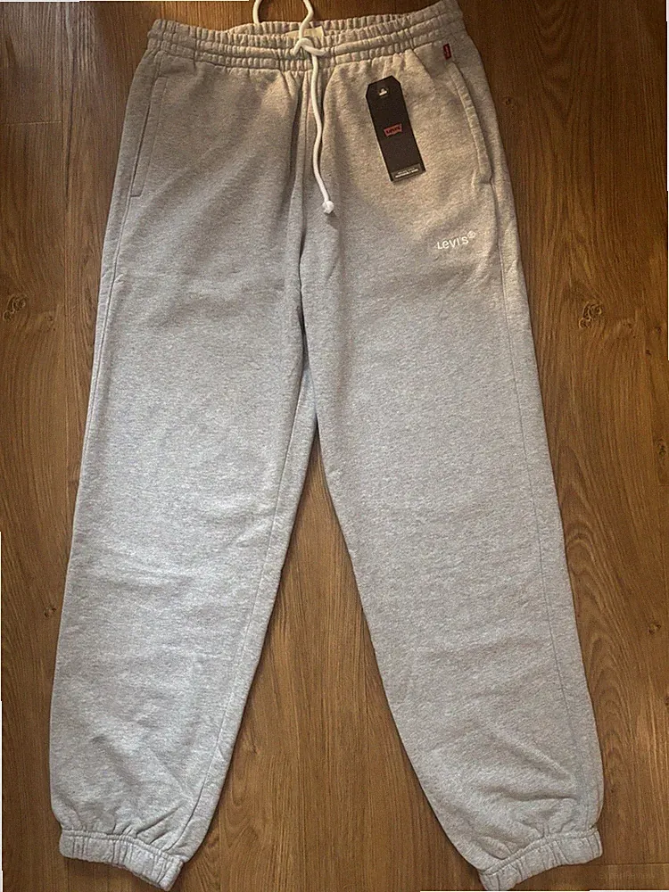 Levis Levi‘s Jogginghose Größe M NEU