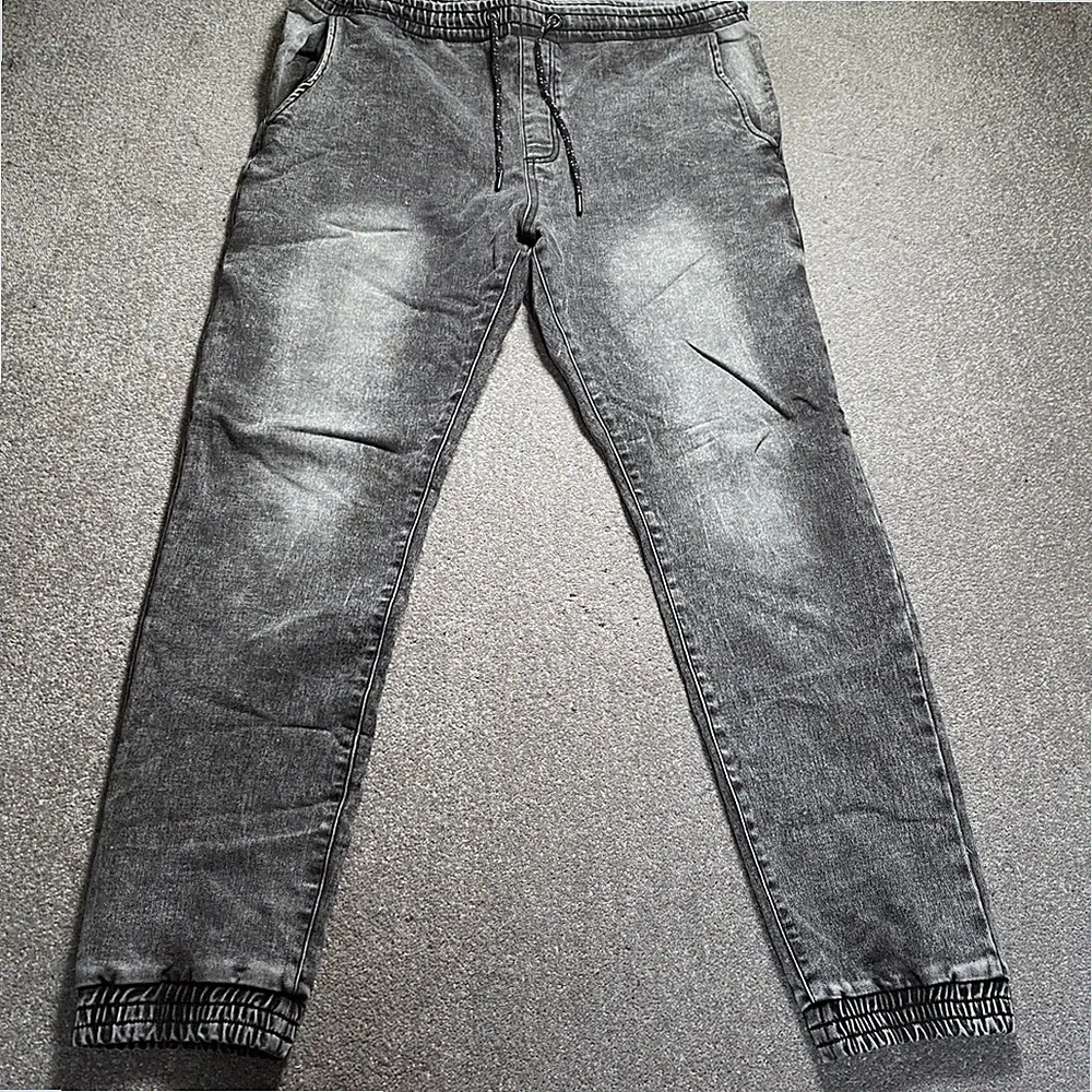 Hinten Jeans