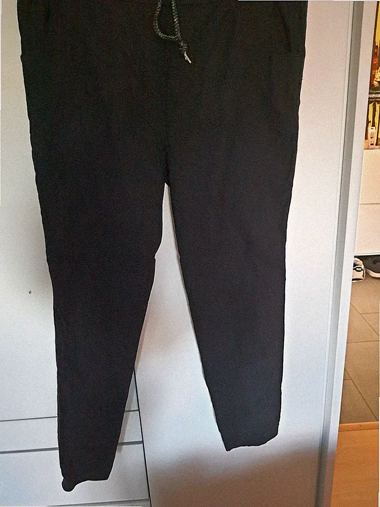 Made in Italy Damen Jogginghose schwarz Kordelzug elast. Bund Knöpfe Gr. 52/54