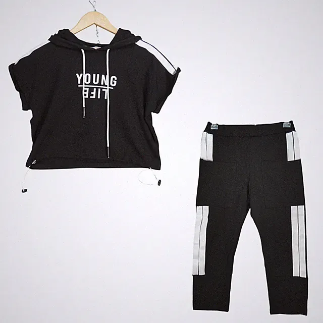 Mädchen Trainingsanzug 2-teiliges Set schwarz Cropped Hoodie Jogginghose Alter 11-12 Sportbekleidung