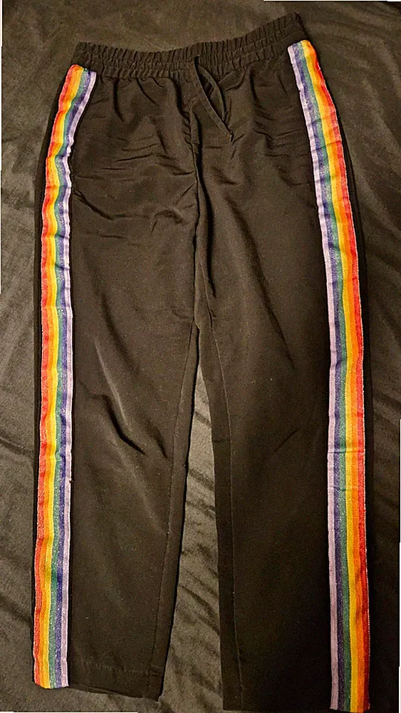 Monki Damen Jogginghose XS Schwarz mit elastischem Bund & mehrfarbigen Streifen