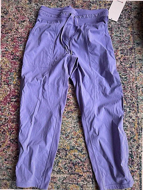 NEU LULULEMON DANCE STUDIO MR CROP Lila Violett Jogging Hose 6 36/38