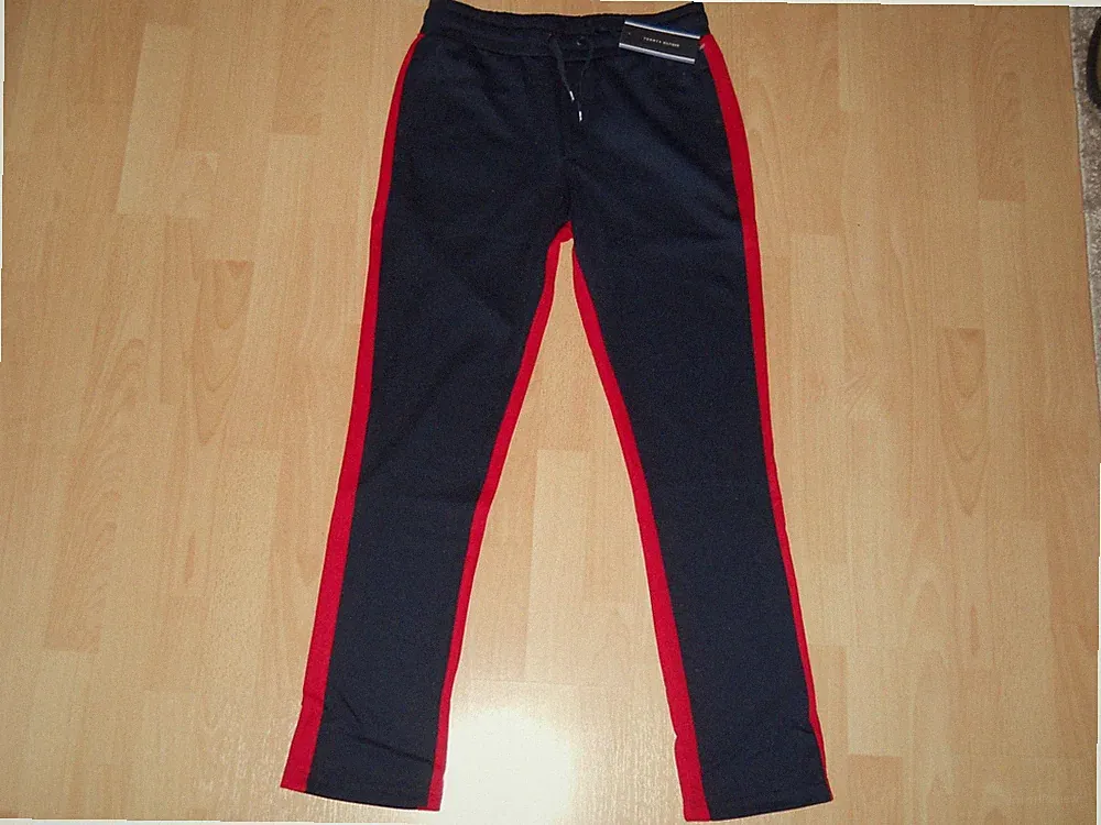 Neu! Original Tommy Hilfiger Sport/Freizeithose Blau Gr. S - einfach Klasse!