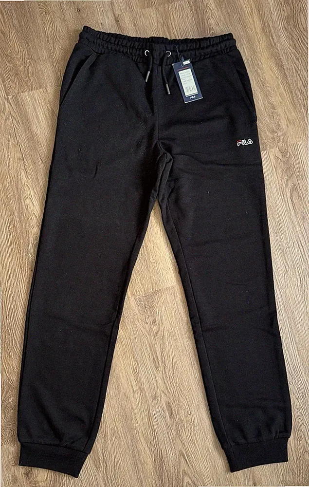 Neue FILA Jogginghose in Schwarz - Größe S - mit Etikett